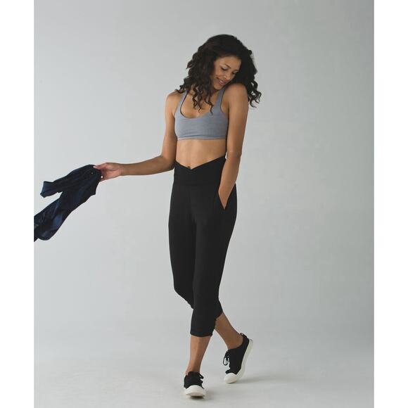 Lululemon Size 10 Pants Sun Salutation Crop Black Fold Over Waist Ruched Loose - Picture 2 of 14